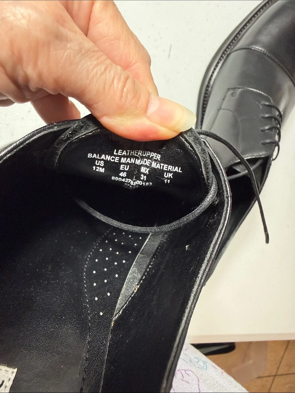 Thom McAn Men's Black Leather Cap-Toe Derbys